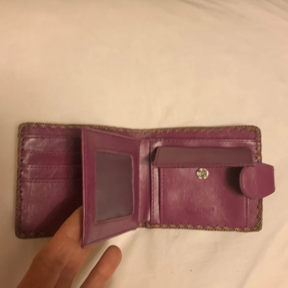 Embroidered Sugar Skull Wallet - Picture 3 of 5